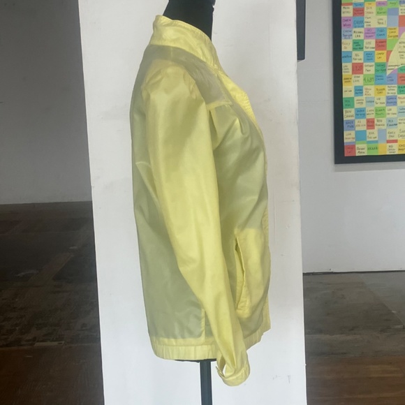Vintage yellow nylon jacket - Picture 9 of 16